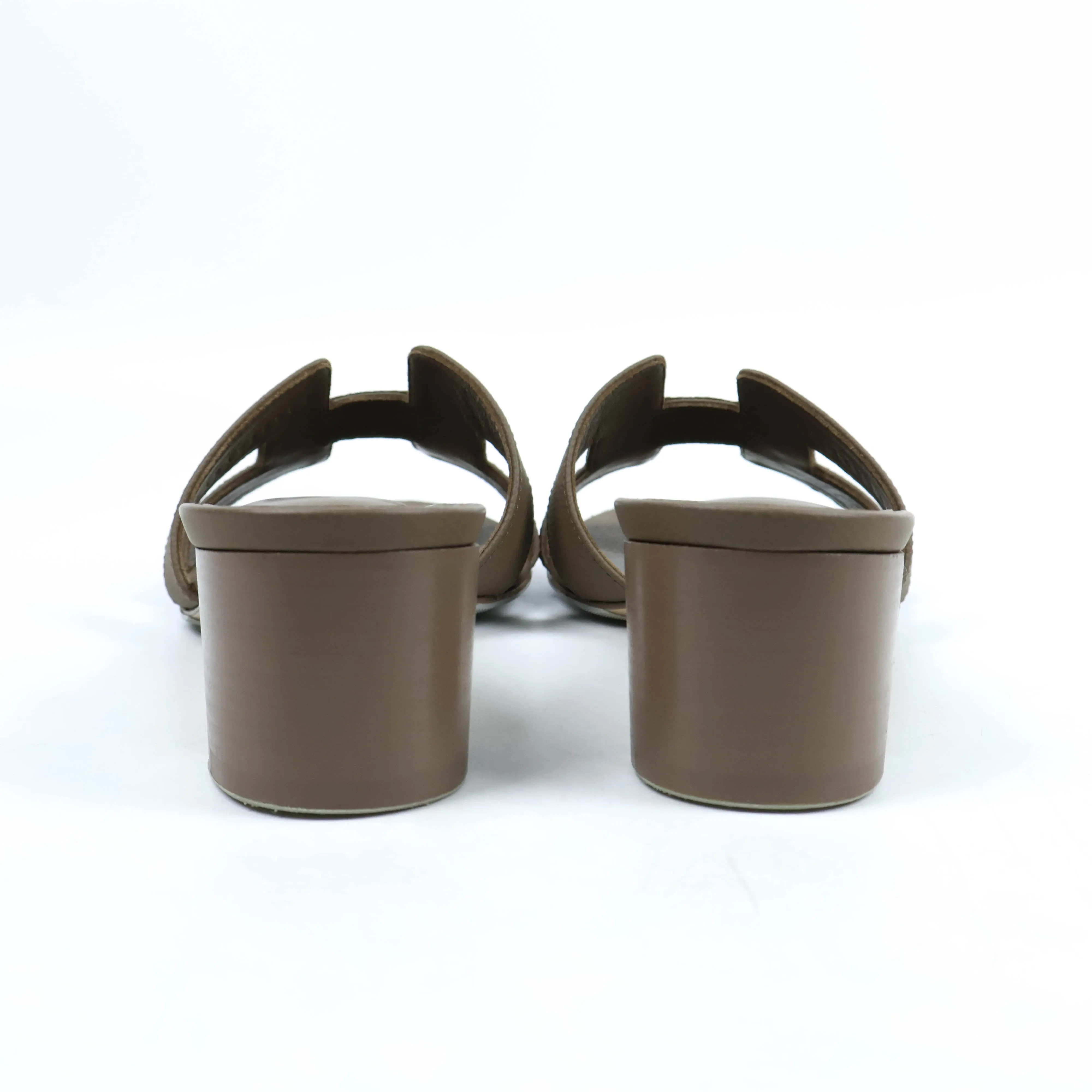 Hermes Oasis Sandals Etoupe