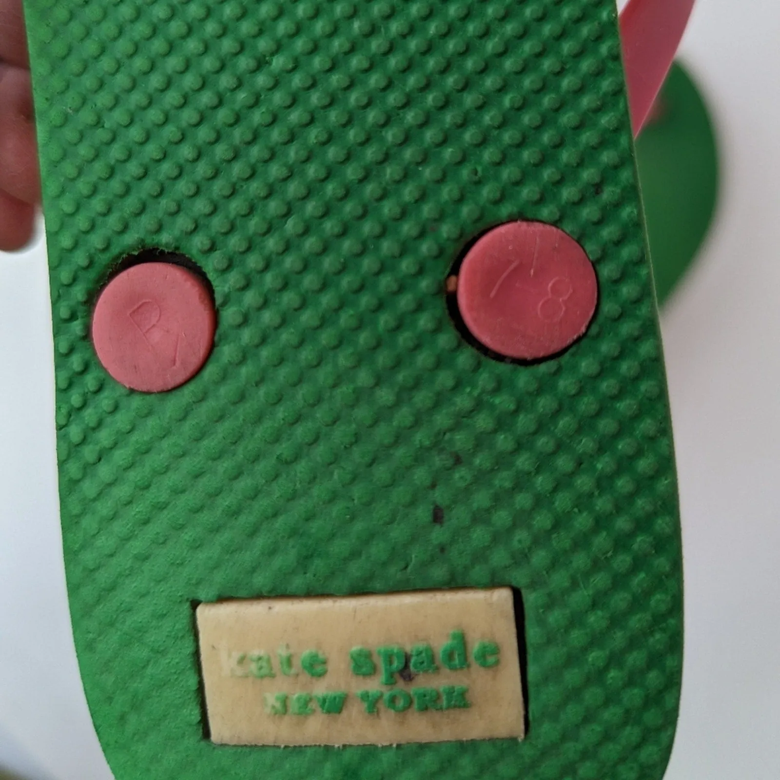 Kate Spade Kitty Flip Flops 7-8