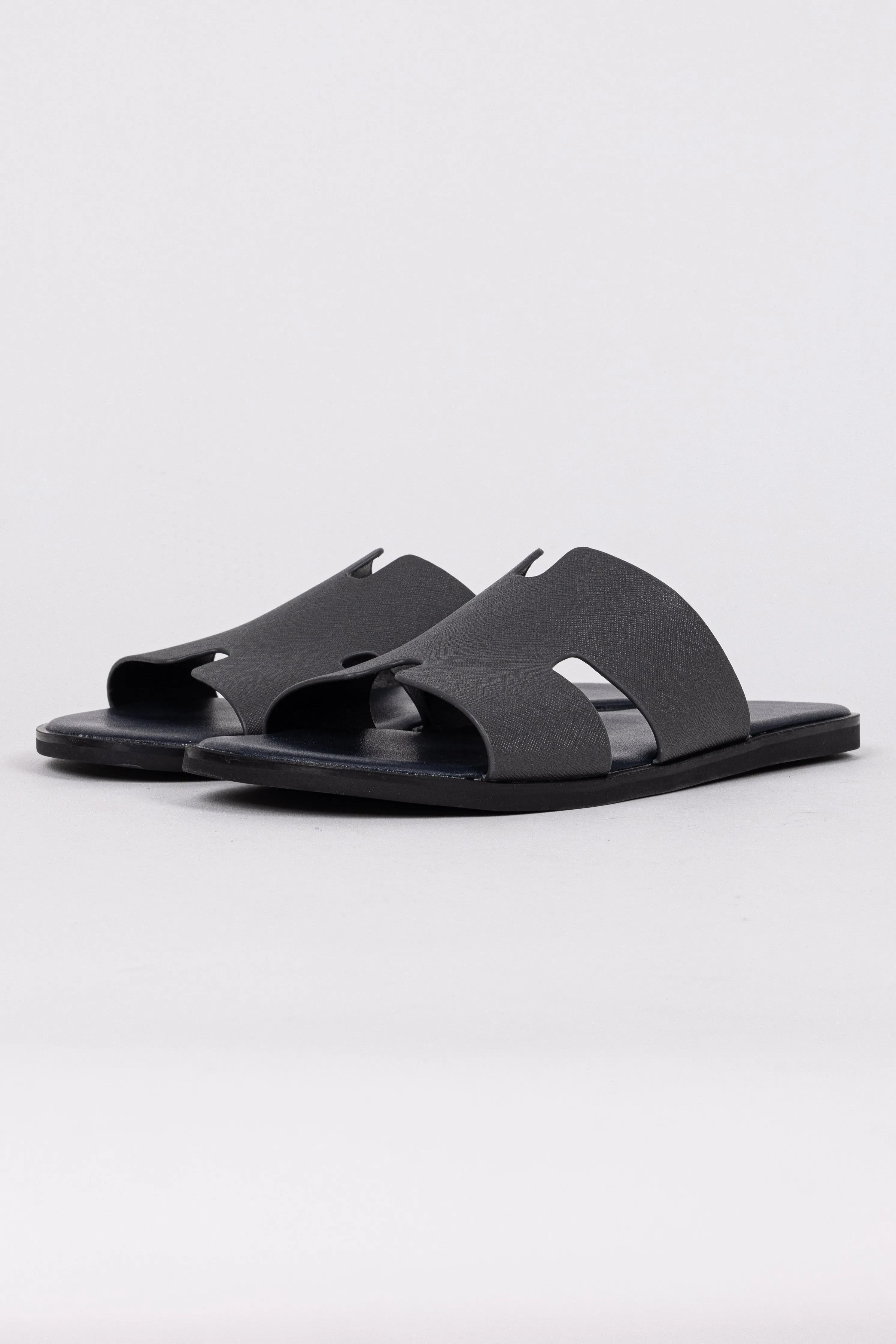 SPLIT LEATHER SANDALS